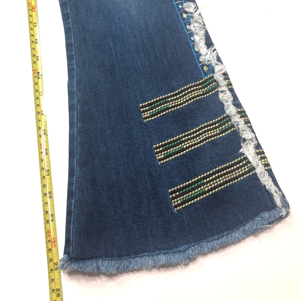 Nicole Miller Artelier Flare Embroidered Jeans 27 - Picture 9 of 12